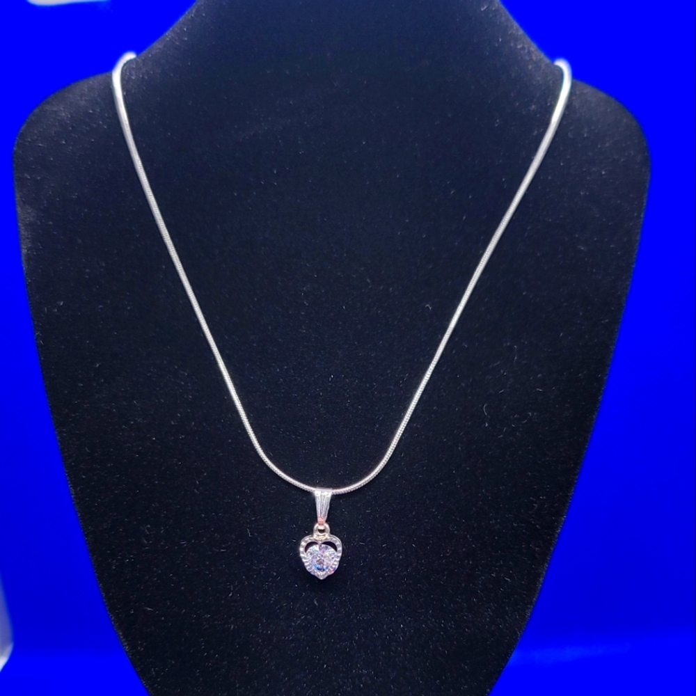 Heart rhinestone necklace